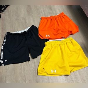 Under Armour active wear shorts medium
